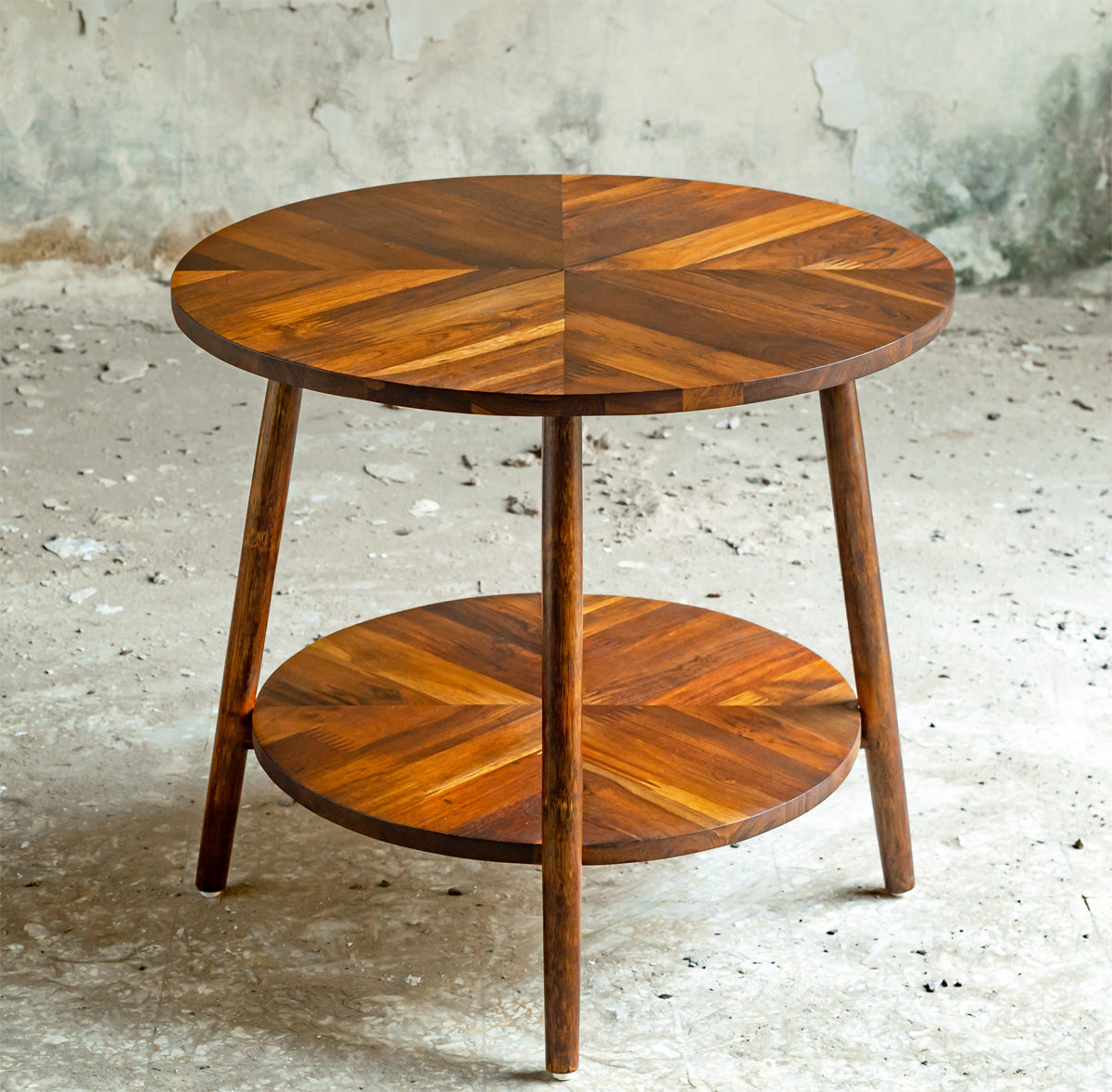 ROUND TEAK TABLE
