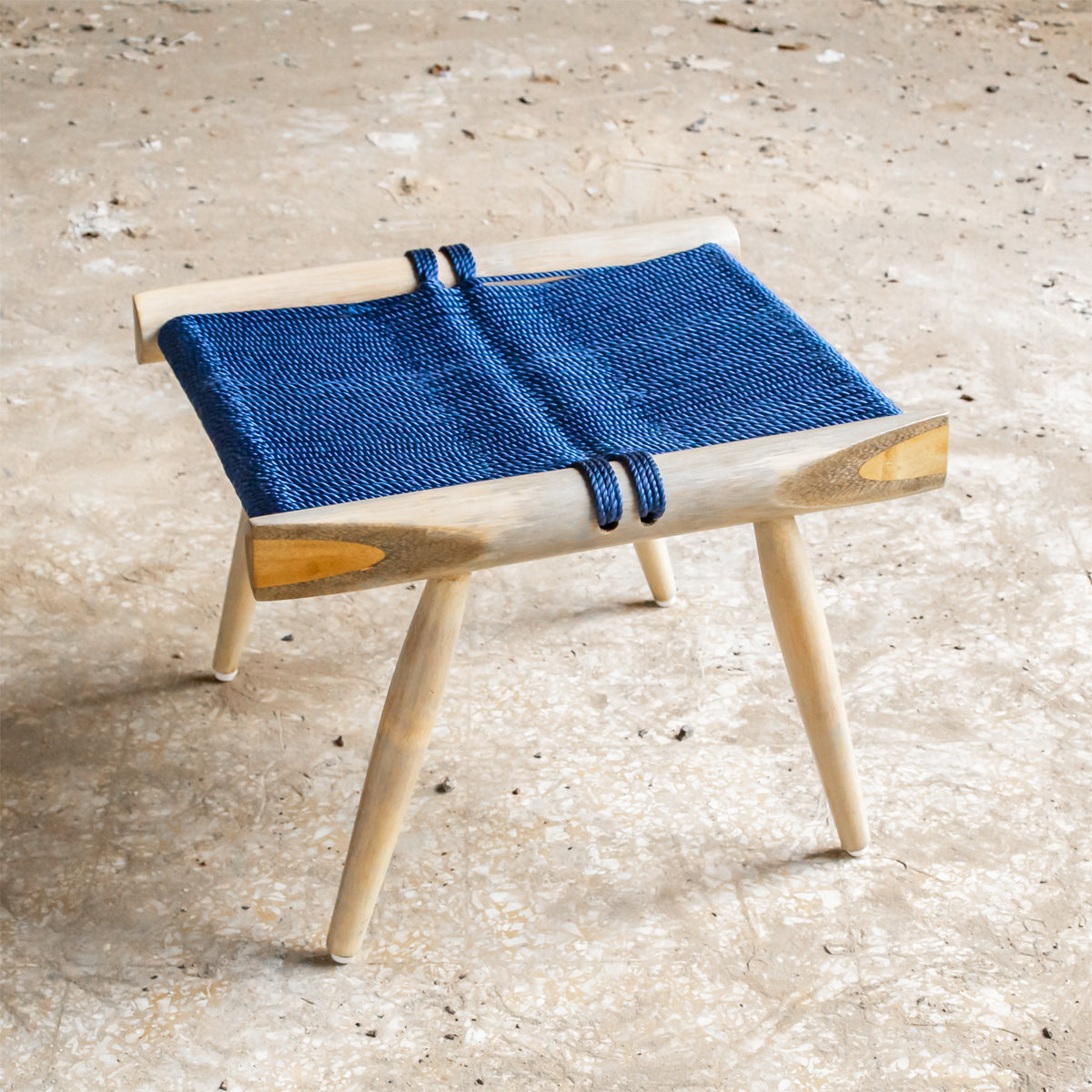 NAKASHIMA LOW STOOL