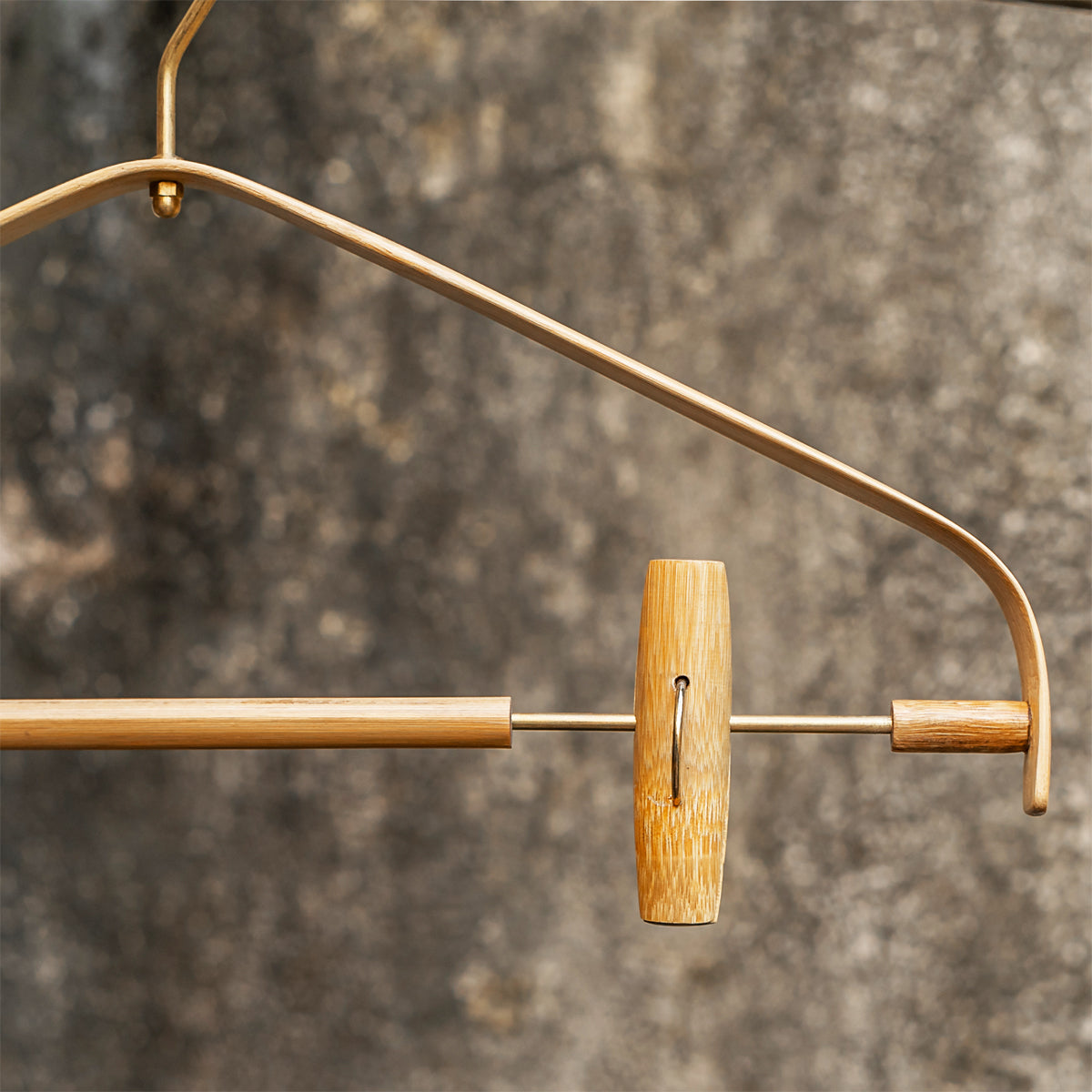 ELEGANT HANGER WITH CLIPS - Set of 12 pcs