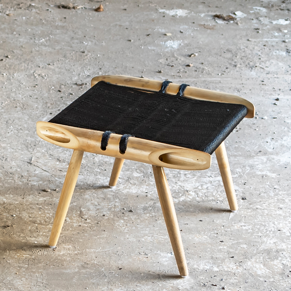 NAKASLICE LOW STOOL