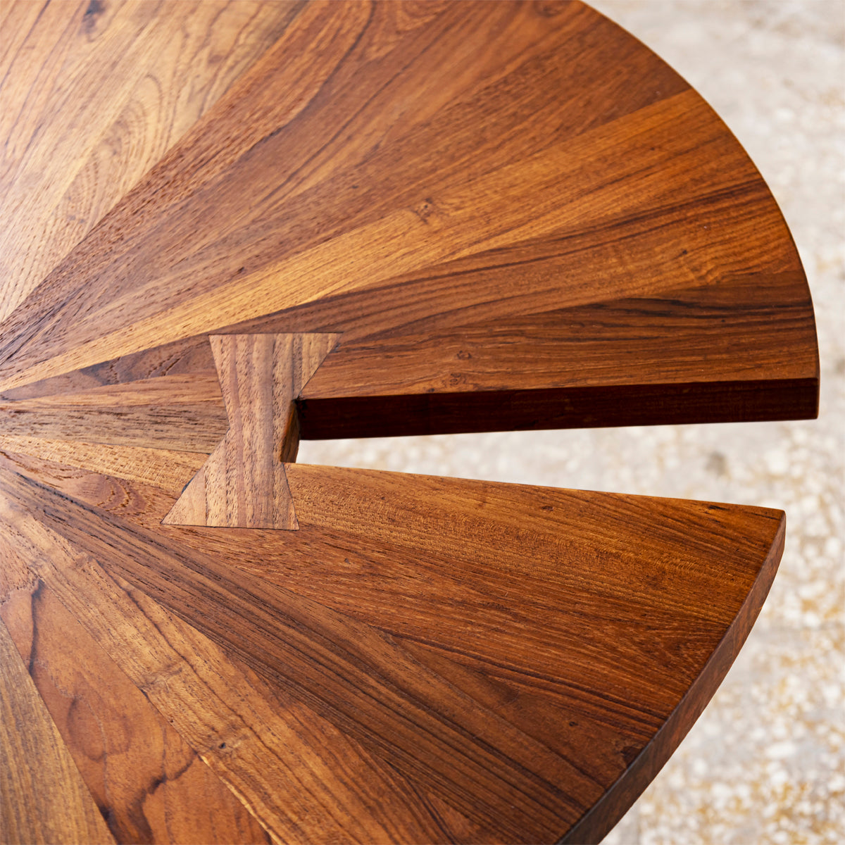 LOTUS COFFEE TABLE