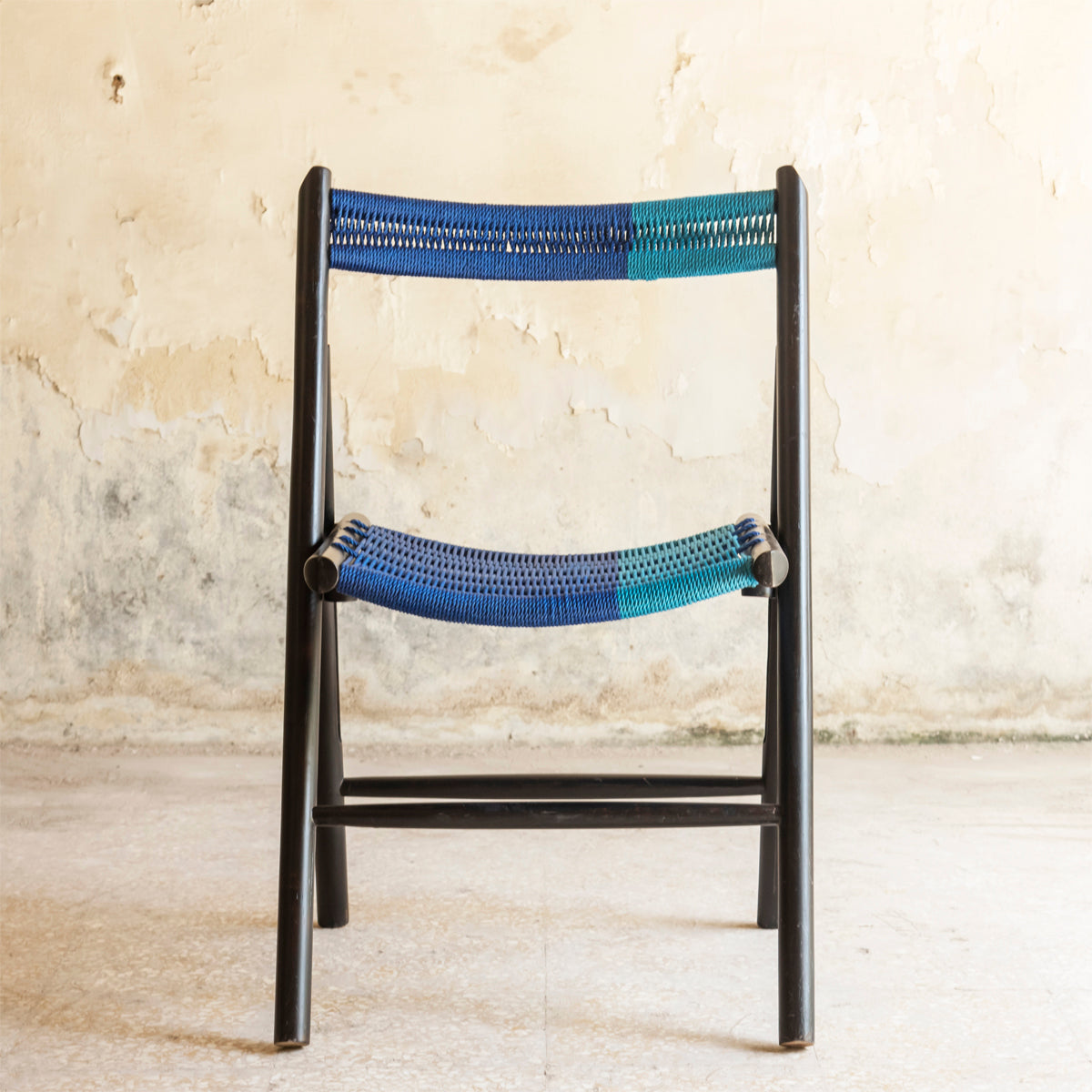 CHAMFER CHAIR BLACK - BLUE