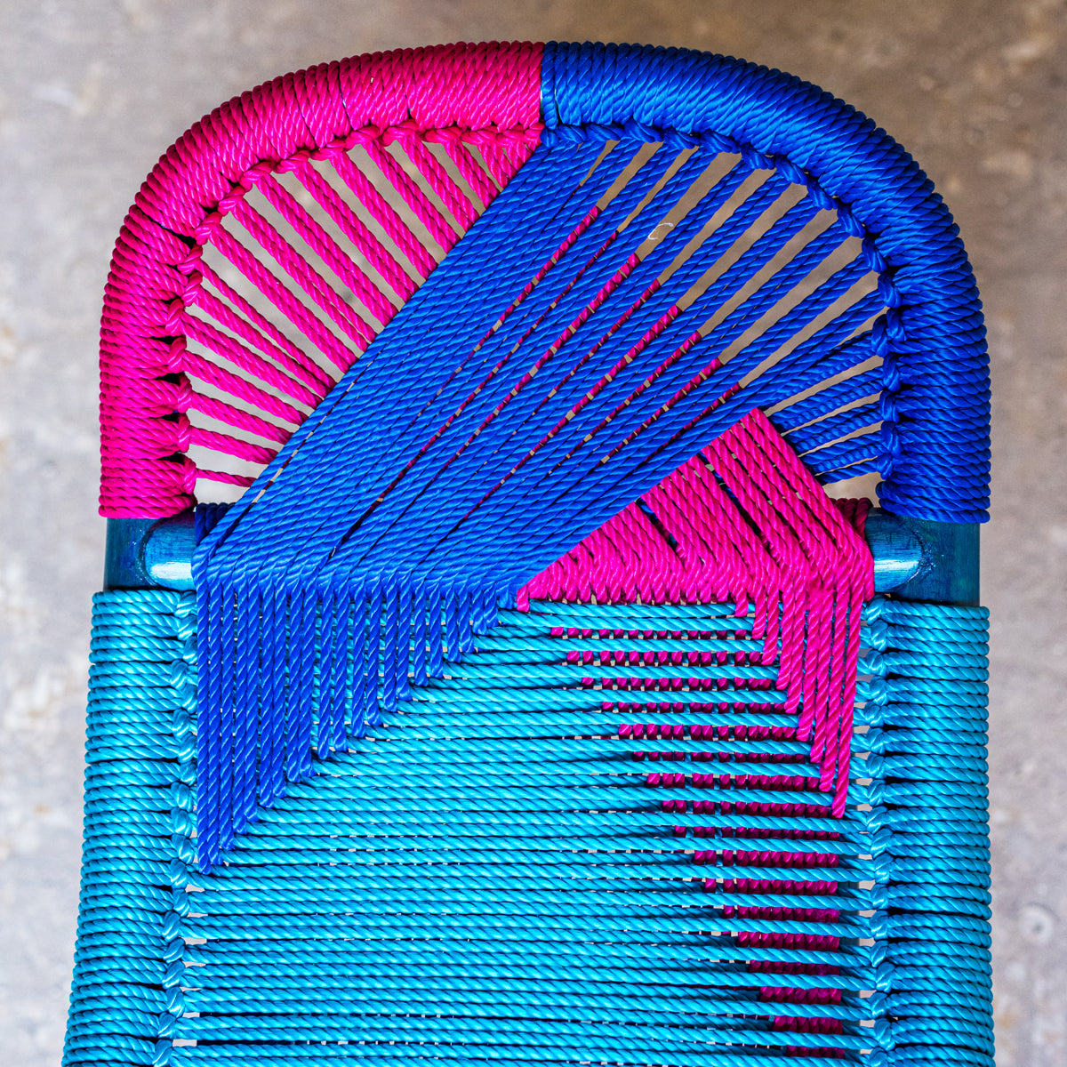 CIRCLE STOOL - SILK ROPE