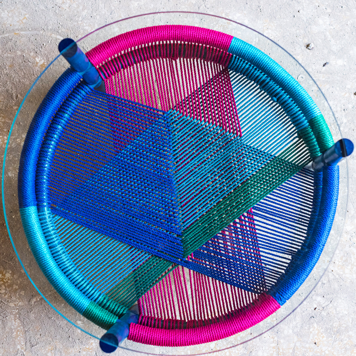 CIRCLE TABLE - SILK ROPE