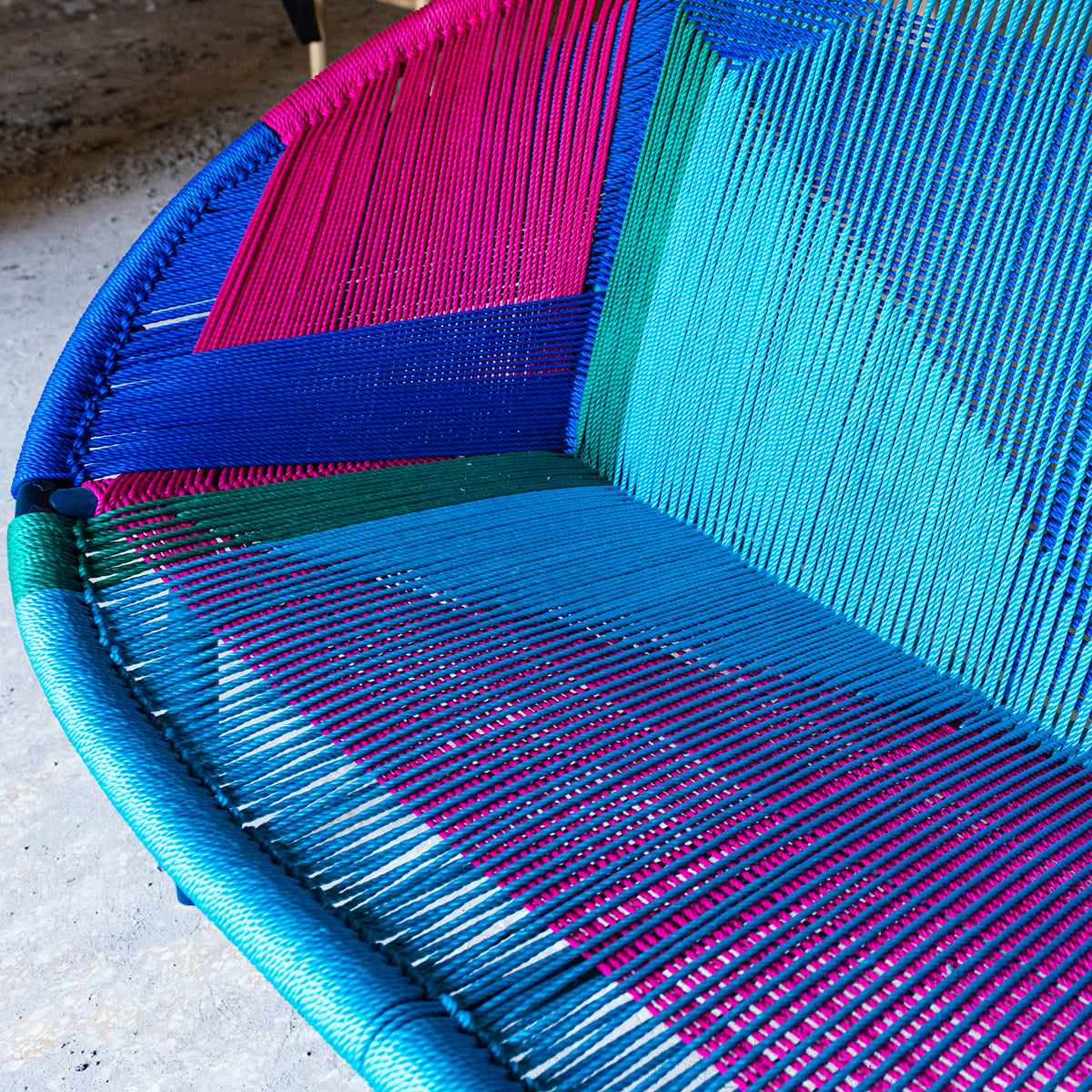 CIRCLE SOFA - SILK ROPE