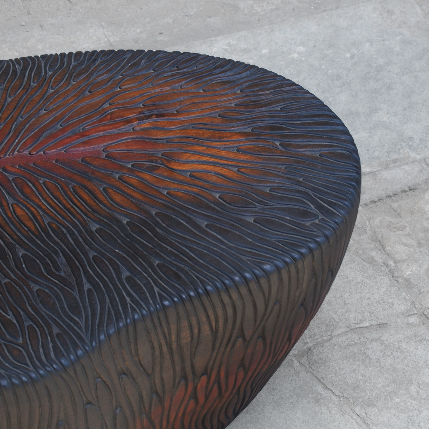 CORAL TABLE MIDNIGHT