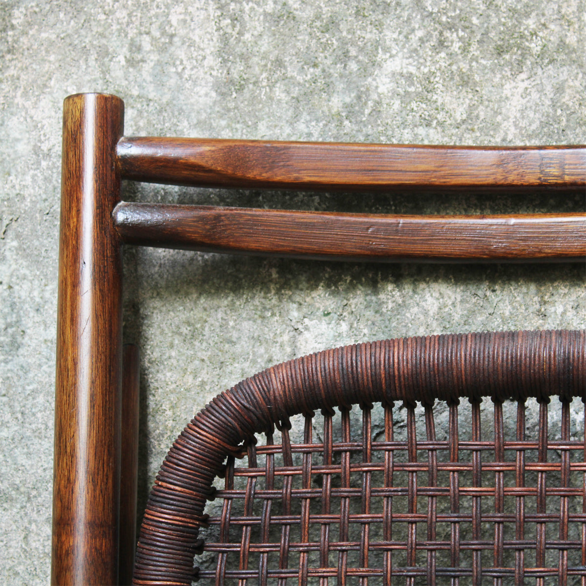 LEATHER SKINNY FOLDING CHAIR