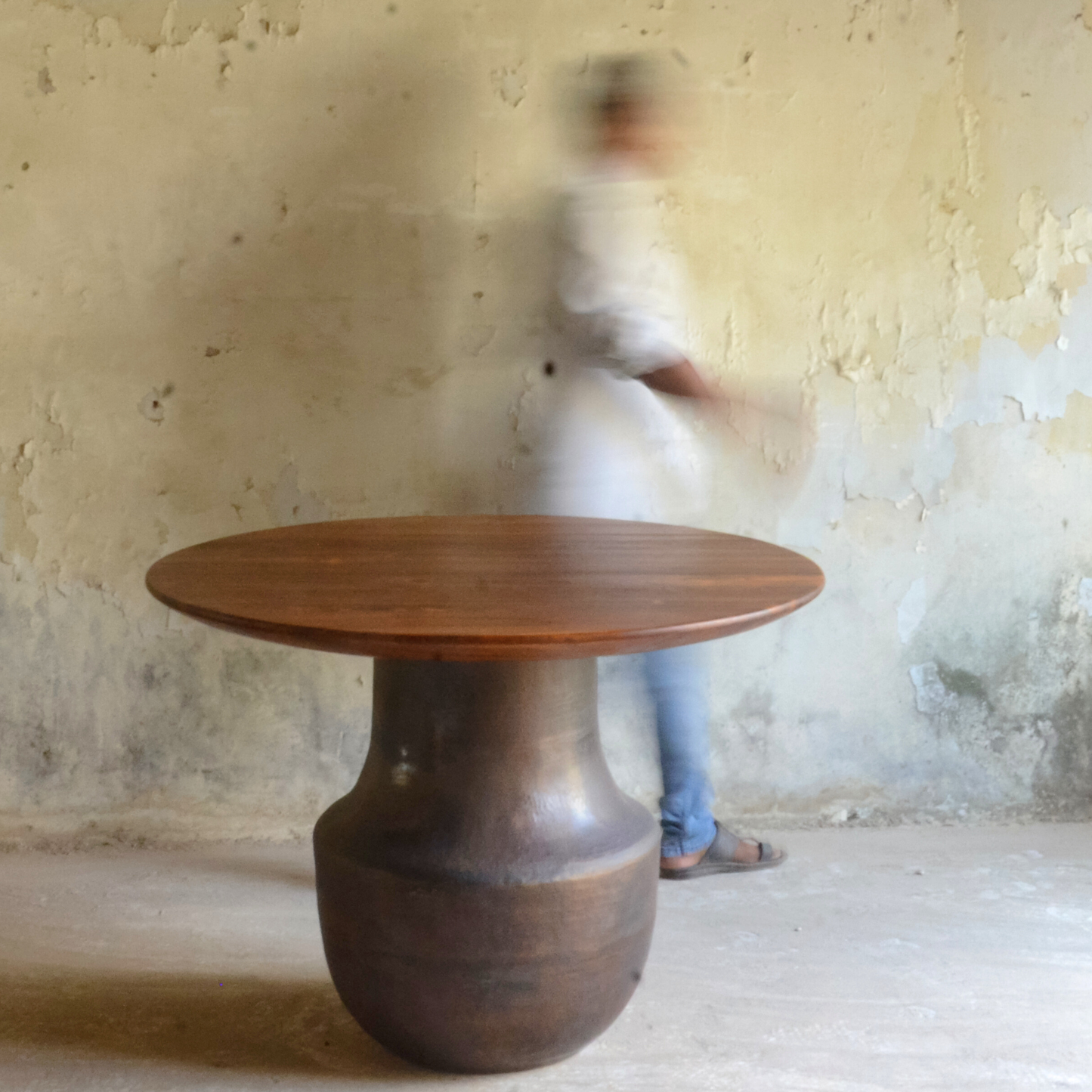 LOTA DINING TABLE (S)