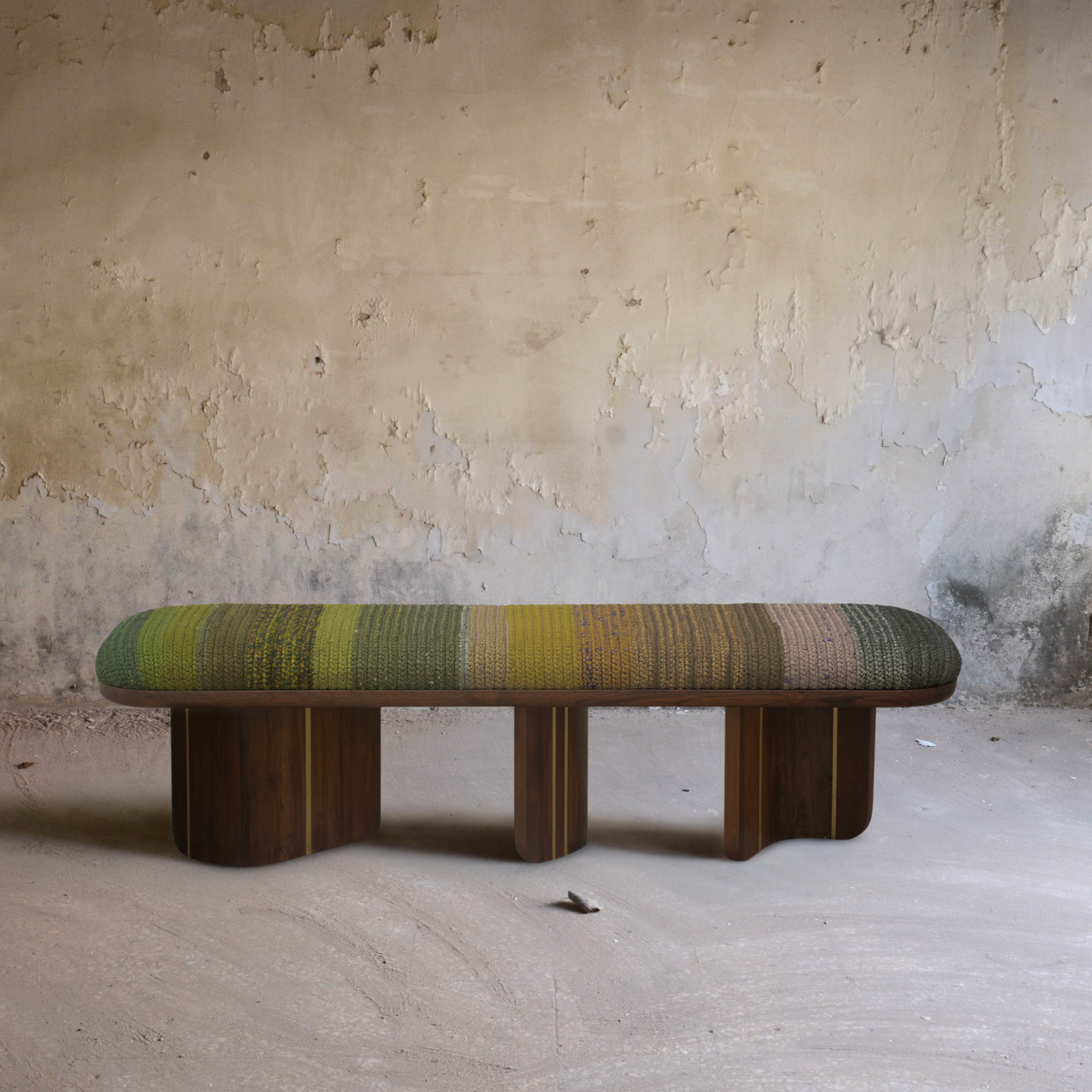 MEADOW SAREE GROVE BENCH