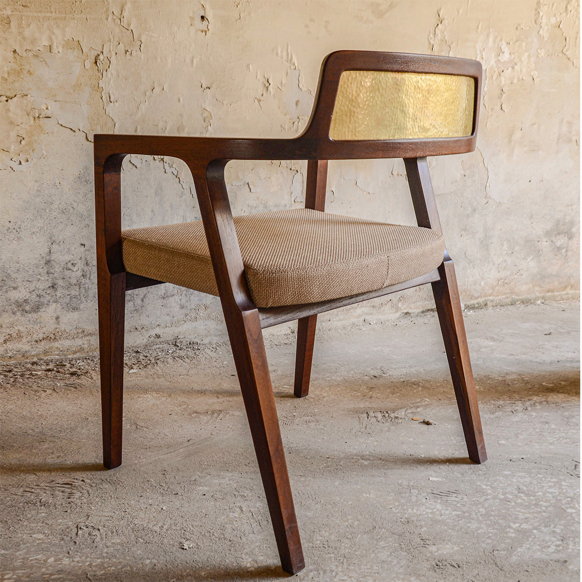 MATHAAR DINING CHAIR