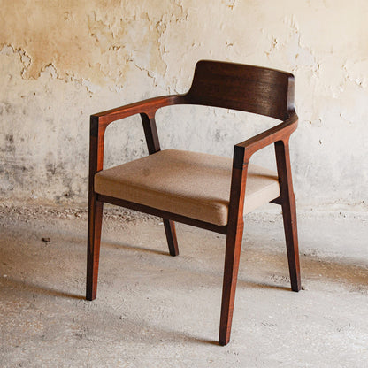 MATHAAR DINING CHAIR